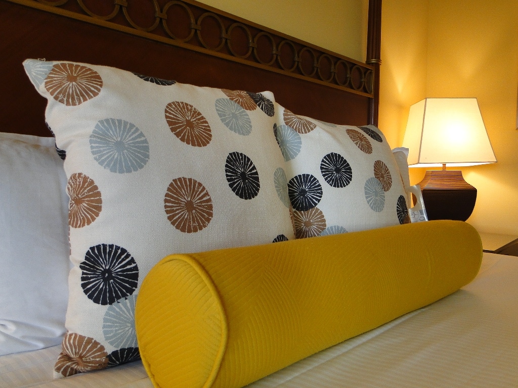Omni Orlando Resort Championsgate Room 475 bedding