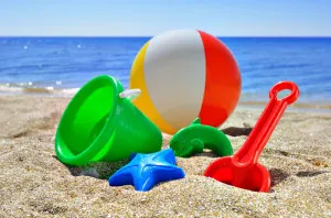 sand-toys-on-the-beach