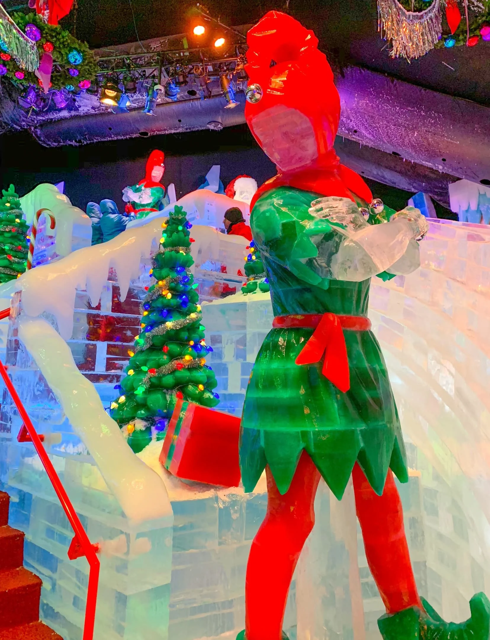 Gaylord Palms ICE 2018 A Christmas Story Orlando Elf Ice Slides