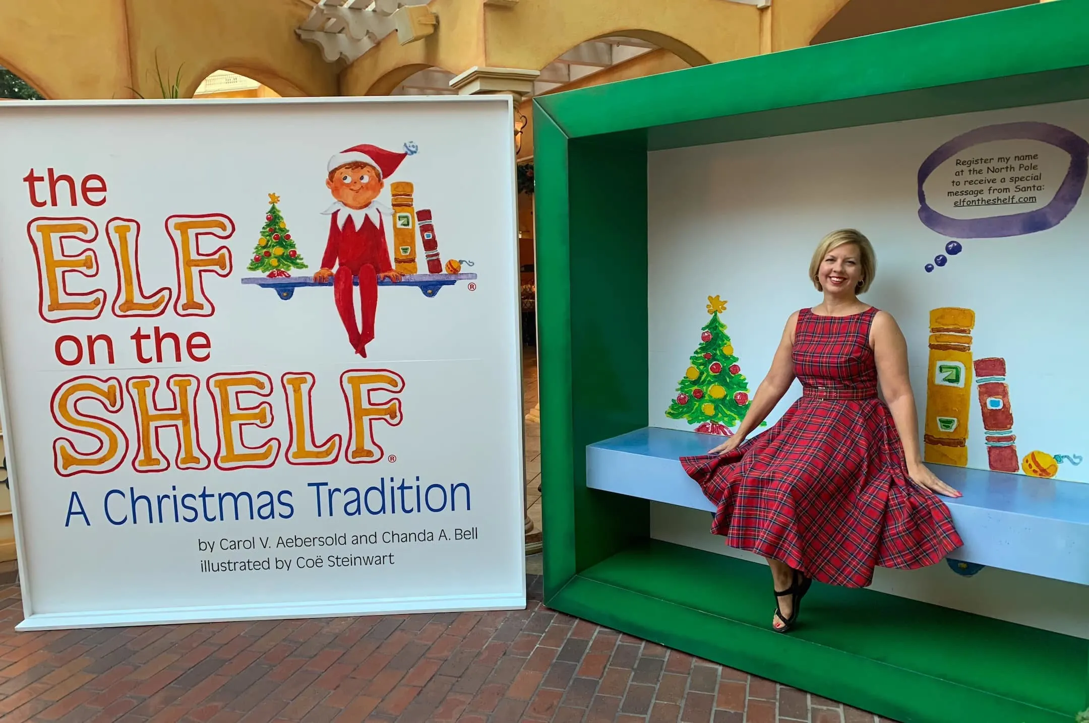 Gaylord Palms ICE 2018 A Christmas Story Orlando elf on the shelf character at breakfast