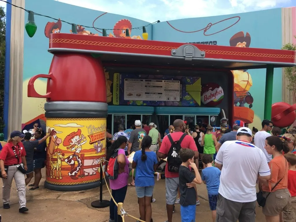 Thermos propping up a lunch box lid Toy Story Land disney