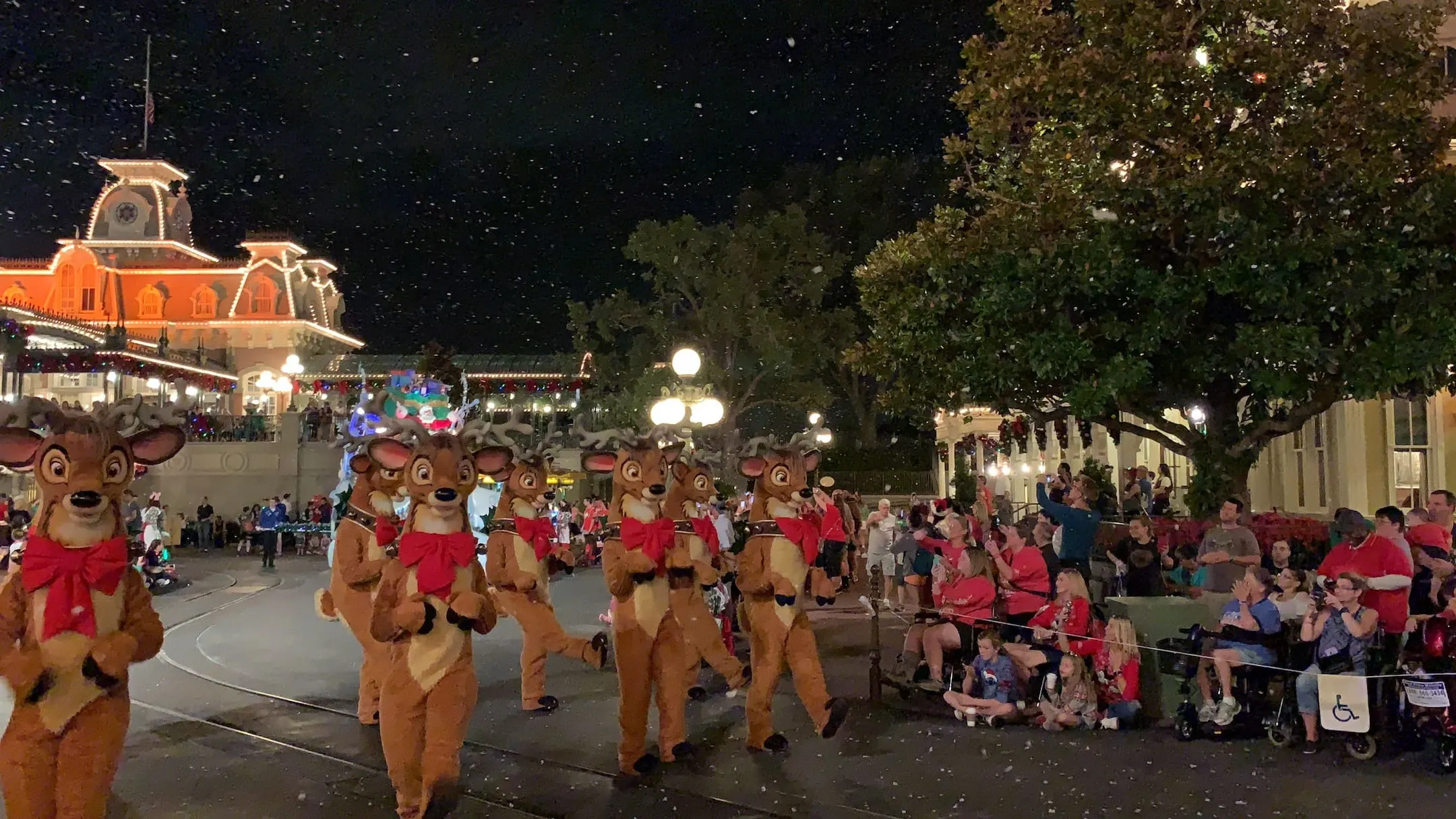 Dancing Reindeer Mickey's Very Merry Christmas Party Parade Magic Kingdom