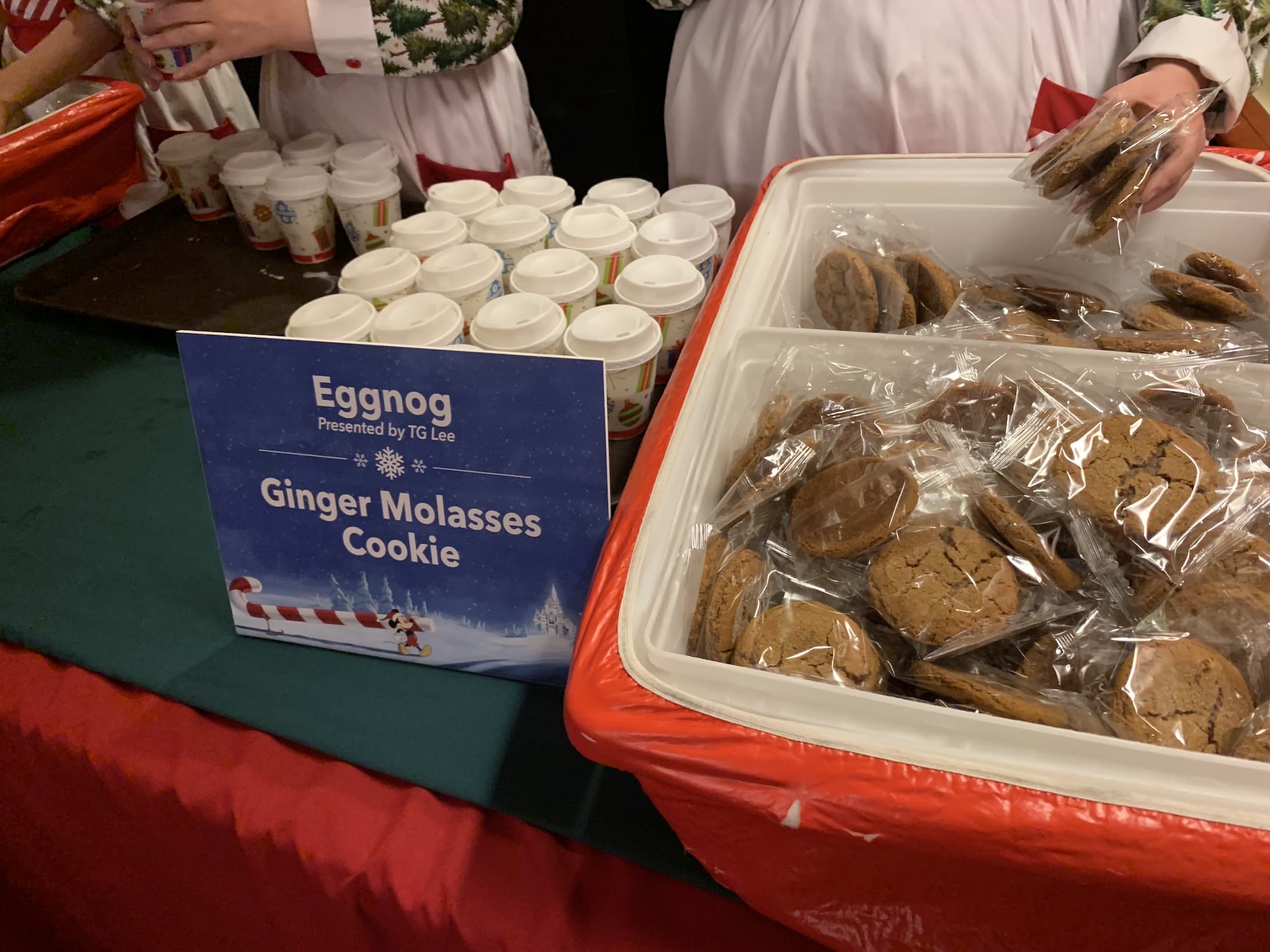 Eggnog Ginger Molasses Cookie Mickey's Very Merry Christmas Party