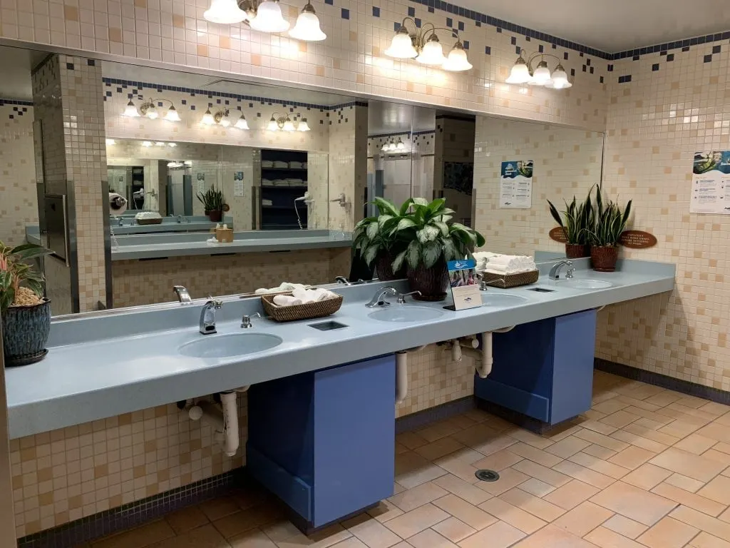 sinks in Discovery Cove bathroom