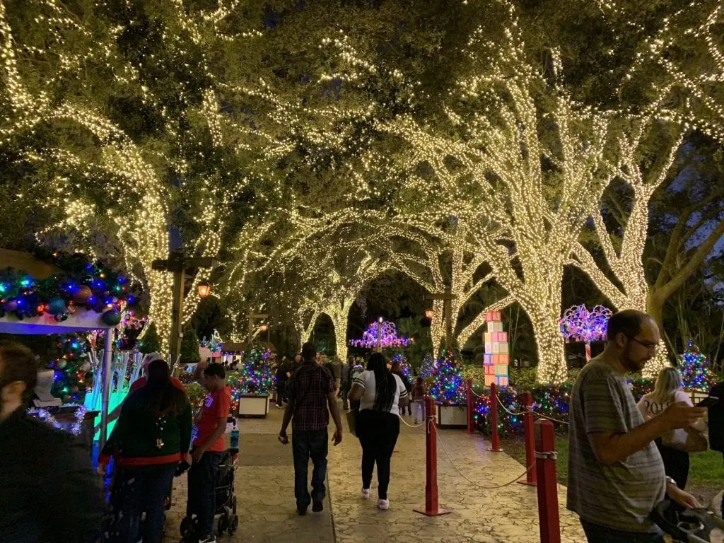Lights Busch Gardens Christmas Town Tampa Bay