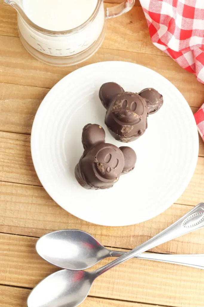 hot chocolate bombs with marshmallows inside recipe