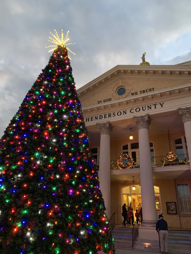 Hendersonville, NC Christmas Events 2022 Wanderful World of Travel
