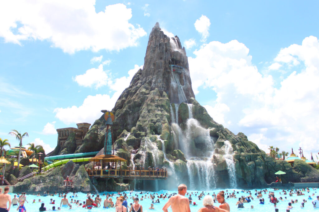 volcano bay water park in orlando florida