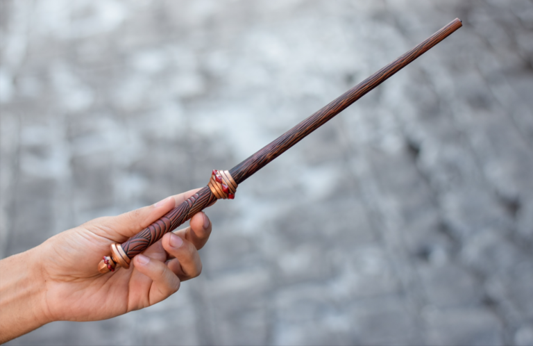 Ultimate Guide to Harry Potter Wands at Universal Studios for 2024 ...