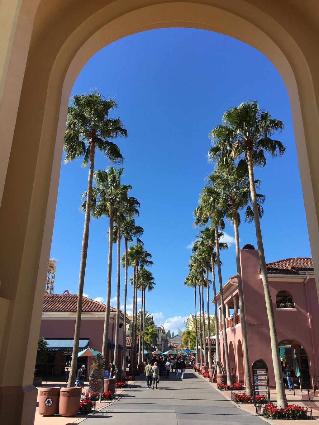 1000 Universal Studios Plaza Parking - Parking in Orlando