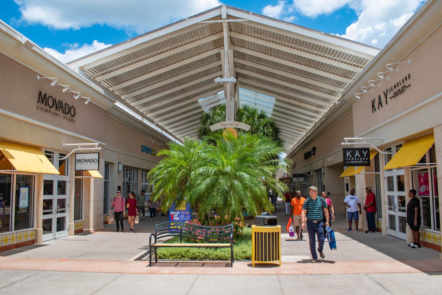 Outlet Malls Near Universal Studios Orlando Kim And Carrie
