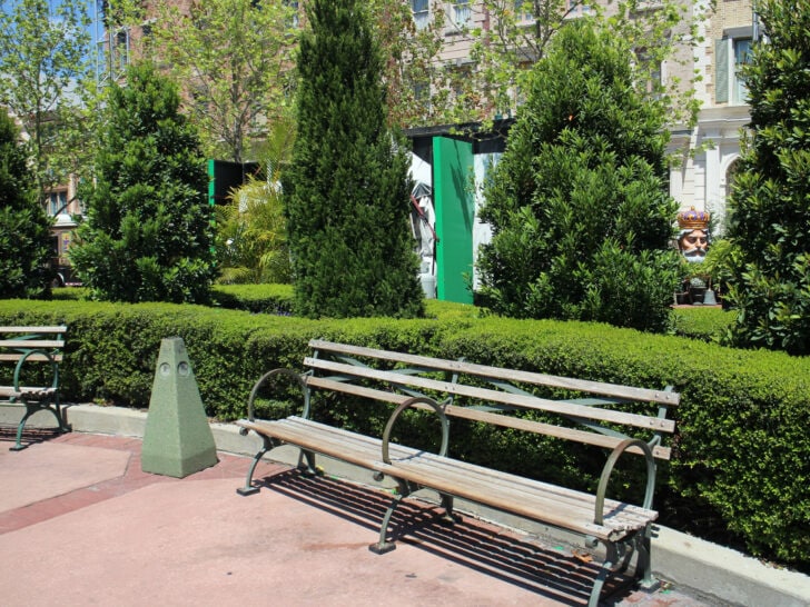 park benches in smoking section at Universal Studios Florida in Orlando